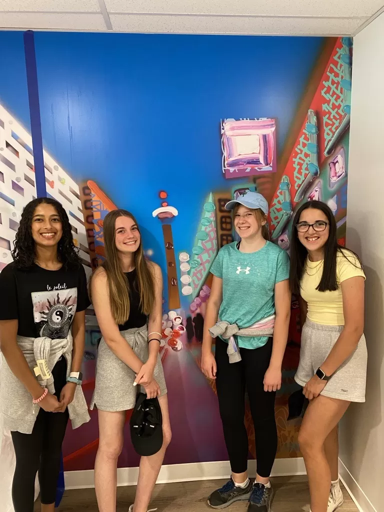 Leadership Students volunteering
